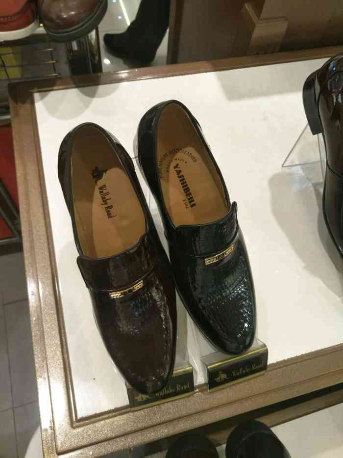 百信鞋业-"河南街里面的百姓鞋业位于河南街的东方商厦.