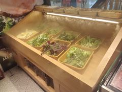 -捞小鲜虾滑海鲜自助火锅(嵊州吾悦店)