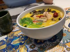 -云海肴·汽锅鸡·云南菜(天山百盛优客店)