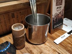 -老牌坊云南鱼豆花火锅(爱建店)