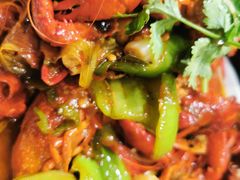 -虾弄弄海派小龙虾·牛羊蝎子火锅