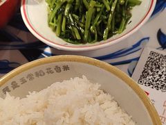 -川流不息·地道川菜·小龙虾(新松江路店)