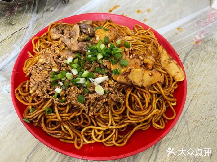 双宝红油牛系列牛肉拌面图片