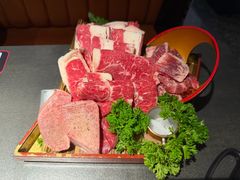-铭牛烧肉·和牛海鲜自助(高新月牙湖店)