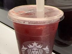 -星巴克臻选(上海合生汇1F店)