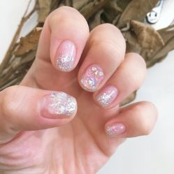 -雪奈传统美甲美睫