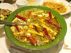 -初蓉丨遇见新川菜(亲贤街荣耀店)