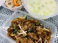 干炒牛河-香港新曜记·粤菜点心(滨江宝龙店)