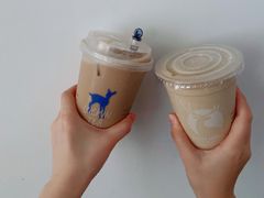 拿铁-瑞幸咖啡(外滩SOHO店)
