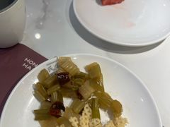 -洪氏嗨捞·广东猪肚鸡·椰子鸡火锅(西咸万象城店)