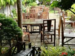 -Dash Teak House