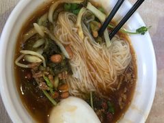 海南粉-许佳后安粉汤店