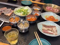 -臻牛烤肉