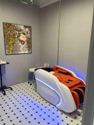 -老男孩男士理容馆·理发·烫染·修面