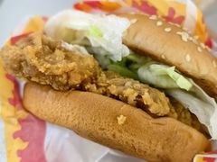 -麦当劳(上海虹桥站30B检票口楼上)