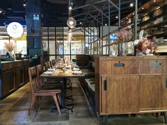 -Carbon莫卡哆·意大利复古集市餐厅(杭州大厦店)