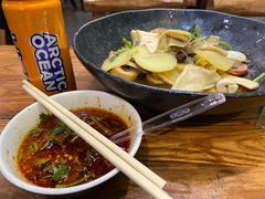 -万记麻辣烫国展总店