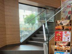 -麦当劳(乳山路店)