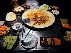 -冰冰龙虾·江湖菜·花园江景餐厅