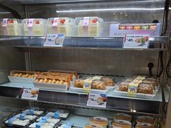 -85度C(生甜甜圈研究工坊·上海平凉店)
