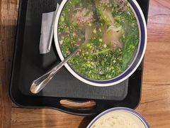 -云阿蛮云南生烫牛肉米线(奉贤路店)