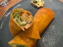 鲜虾牛油果卷饼-Moka Bros 摩卡站(西单大悦城店)