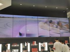 -Dior迪奥(上海世茂广场店)