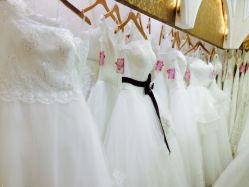 -厦门苏迪尔婚纱礼服批发零售/男装定制