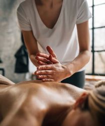 -雅曼妮spa美容养生