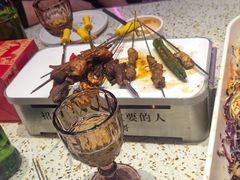-小董哥烤串·爆汁大油边(故宫店)