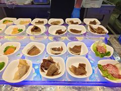 -曼格活海鲜·牛排自助(光明蓝鲸店)