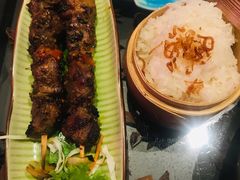 老挝烤猪肉配糯米饭-CYCLO(158坊店)