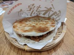 老潼关肉夹馍-北往西·西安油泼面(万德庄店)