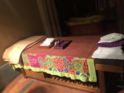 -蕾蕾美颜美容美体