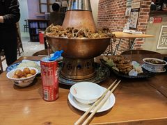 -炉小二铜锅牛蛙•川湘菜(三里屯店)