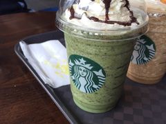 -星巴克(西藏路店)