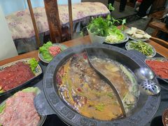 -重庆故事姊妹老火锅(财经学院店)