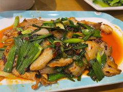 蒜苗回锅肉-易老妈蹄花.特色川菜(人民公园总店)
