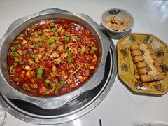 -盐井记·自贡美蛙鲜锅兔(中和店)