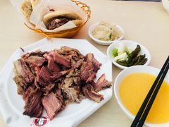 -闫家驴肉老店(华电一校店)
