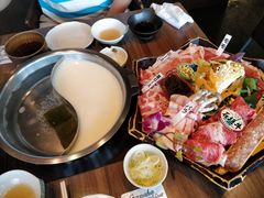 -我那覇豚肉店(カフーナ旭橋店)