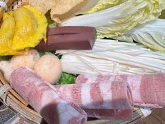 -顶上头•螺蛳粉火锅(德思勤复地星光店)