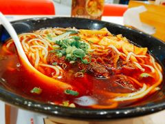 酸笋牛肉米线-遇见小面(凯德广场店)