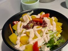 芒果酸奶沙拉-猪啊牛呀羊啊铜盘烤肉(正大广场店)