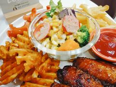 人气小吃拼盘-丽莎沙拉轻食餐厅(国贸店)