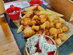 -more than meow吴止猫主题餐厅(承德 中船汇店)