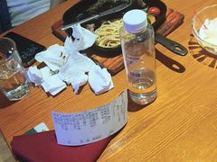 -豪客嘉族·麦尼顿西餐厅(乐福天下店)