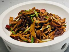 -关东小磨东北菜(漕河泾印象城店)