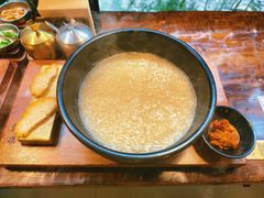 -银米·云南传统过桥米线(双廊黑金冠店)
