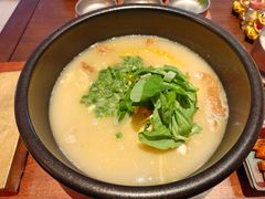 -银米·云南传统过桥米线(双廊黑金冠店)